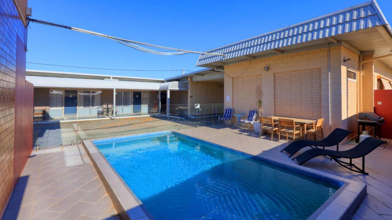 Silver Haven Motor Inn Broken Hill Buitenkant foto