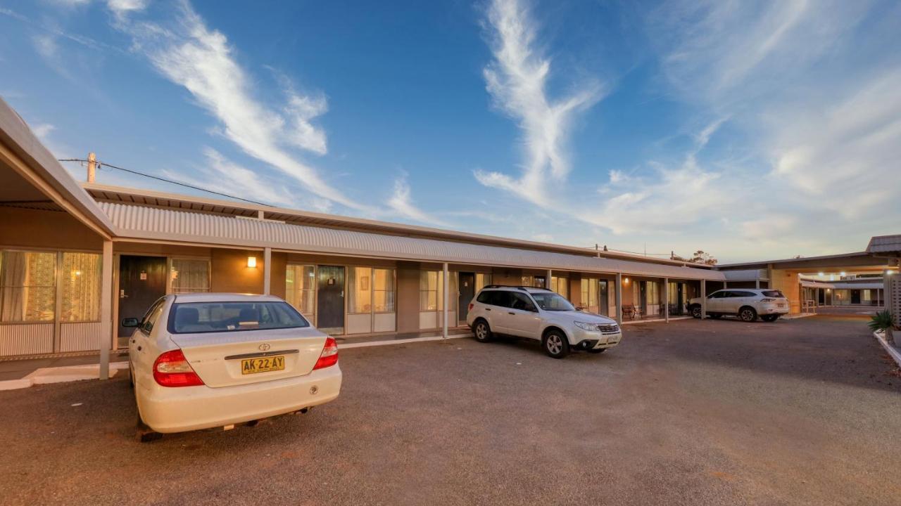 Silver Haven Motor Inn Broken Hill Buitenkant foto