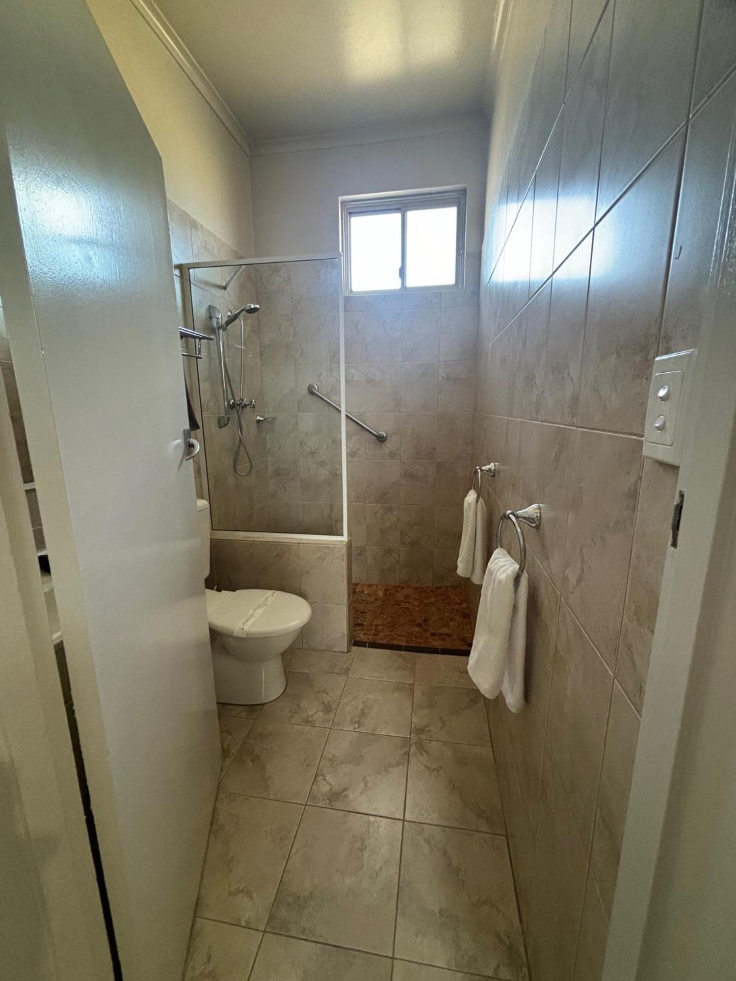 Silver Haven Motor Inn Broken Hill Buitenkant foto