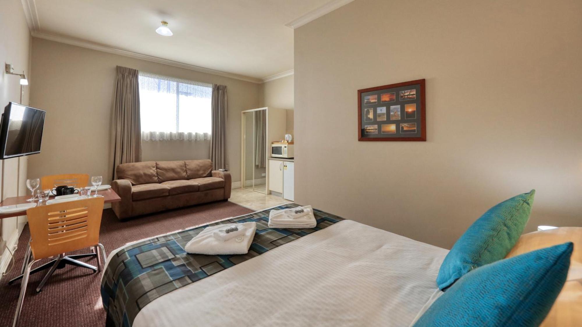 Silver Haven Motor Inn Broken Hill Buitenkant foto