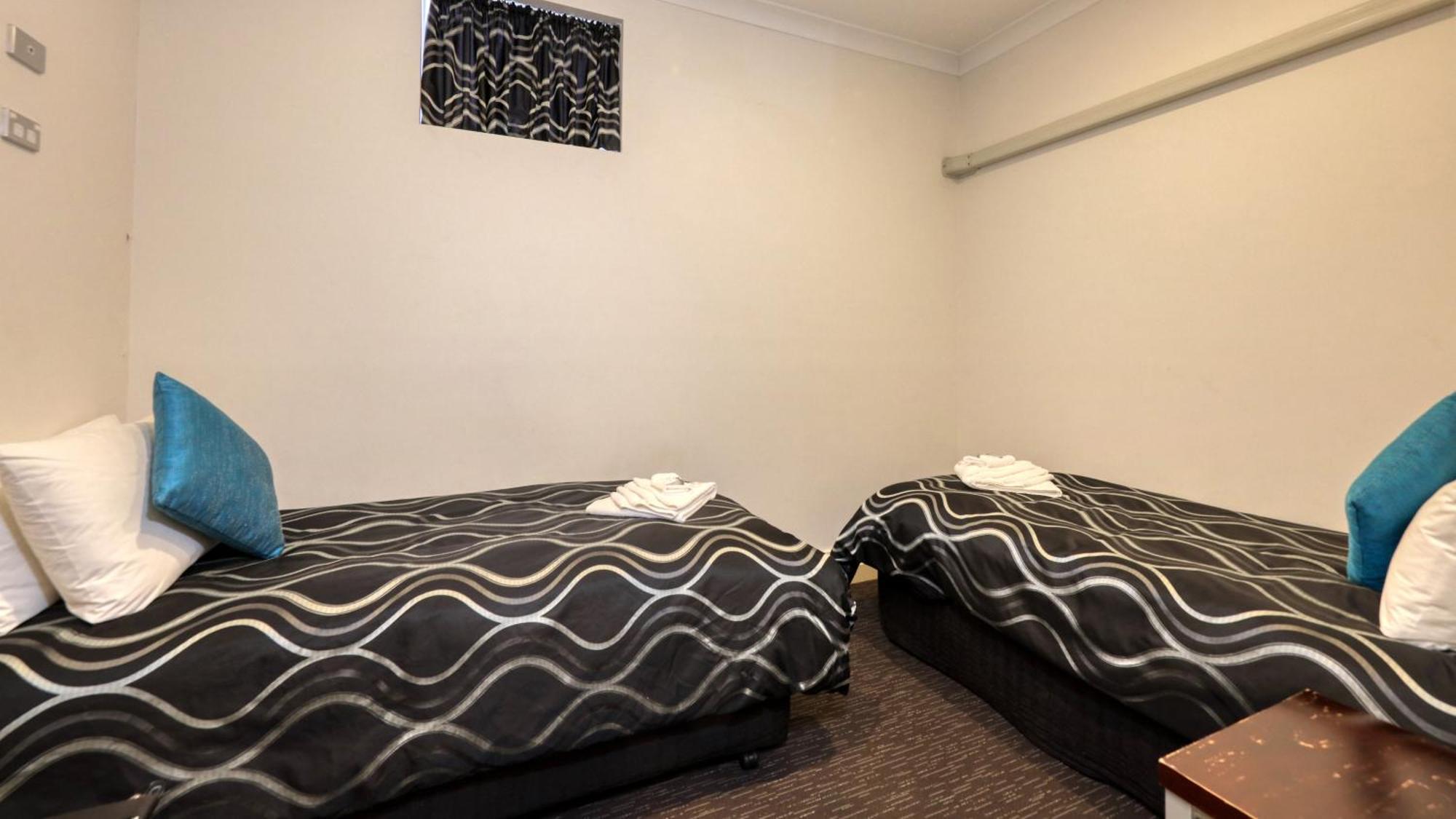 Silver Haven Motor Inn Broken Hill Buitenkant foto