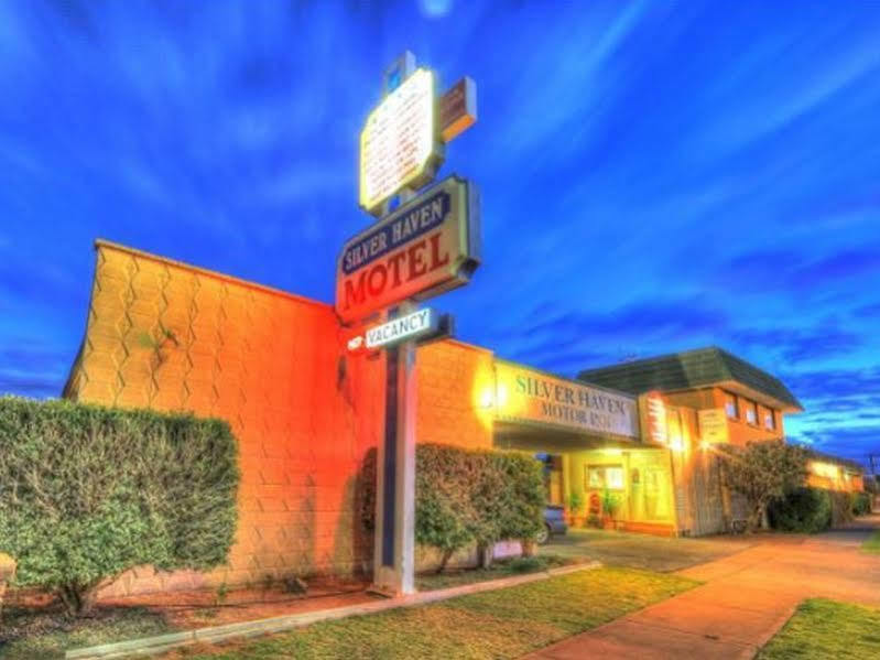Silver Haven Motor Inn Broken Hill Buitenkant foto